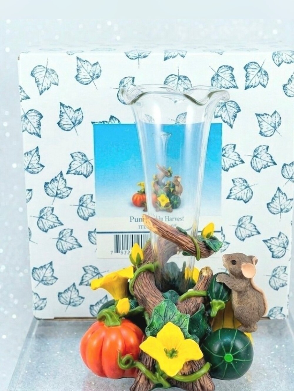 Charming Tails 93/104 "Pumpkin harvest" With Box and papers